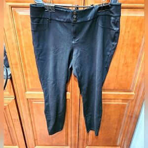 Torrid Capri Dress Pants #479